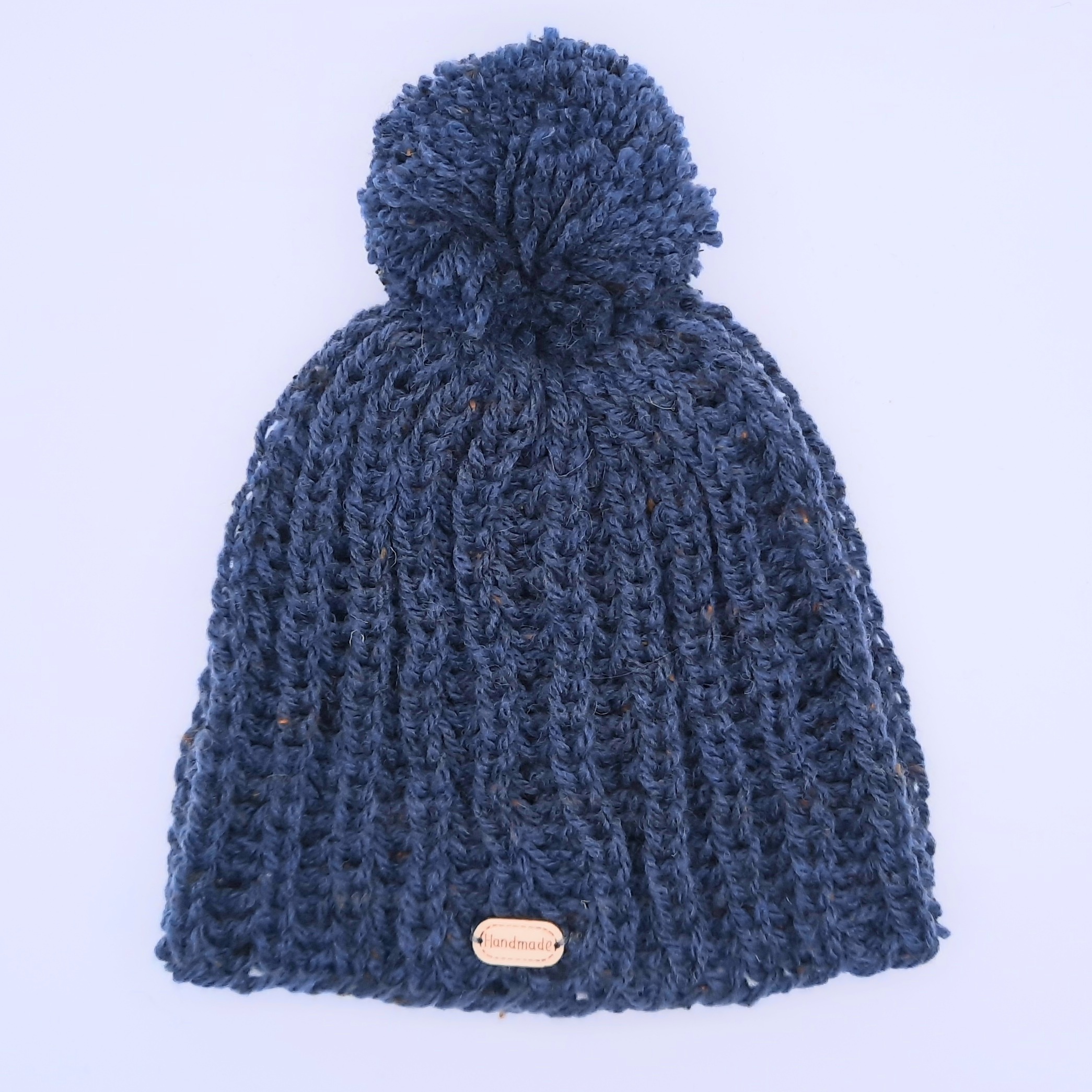 Bonnet en laine ( Artisanat Suisse )